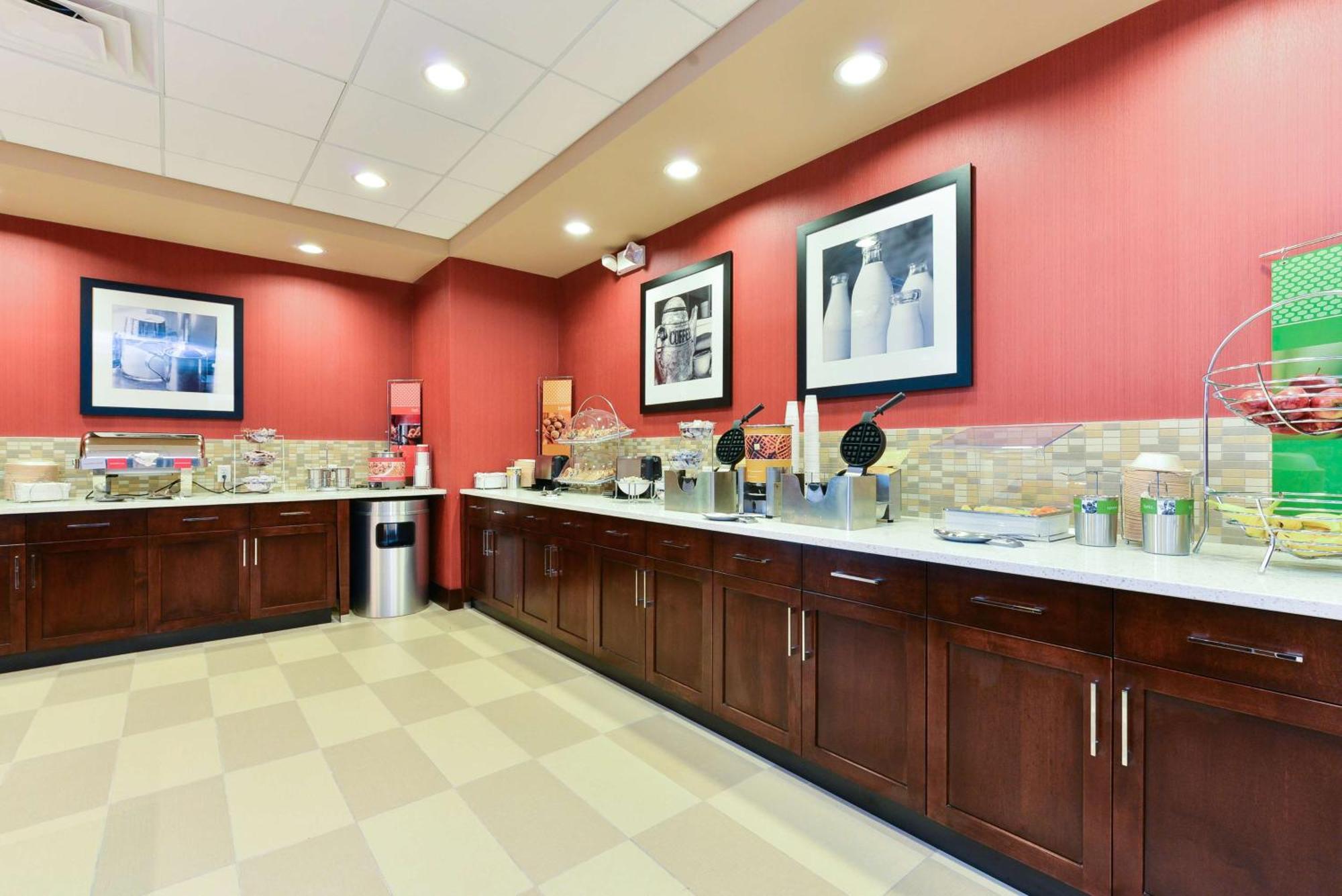 Hampton Inn Corning/Painted Post Bagian luar foto